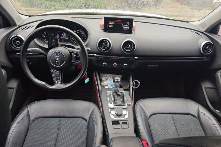 Used Audi A3 2018 30th Anniversary Edition Limousine 35 TFSI Fashion Model Interior 2