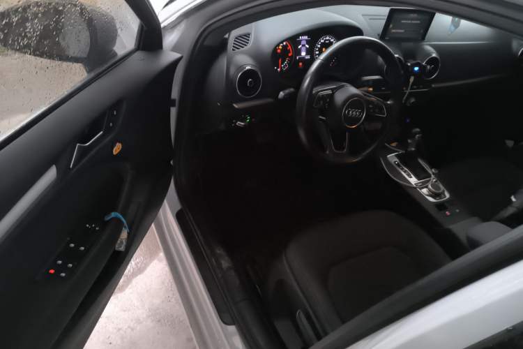 Used Audi A3 2018 30th Anniversary Edition Sportback 35 TFSI Ambition Model Interior 3