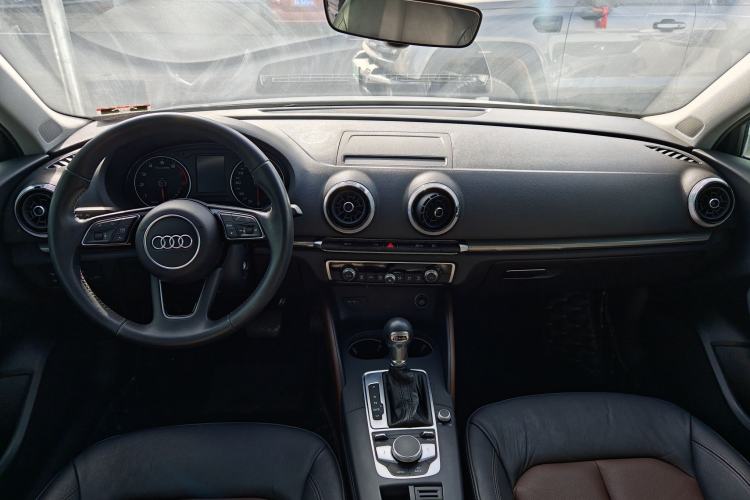 Used Audi A3 2018 30th Anniversary Edition Limousine 35 TFSI Style Model Interior 4