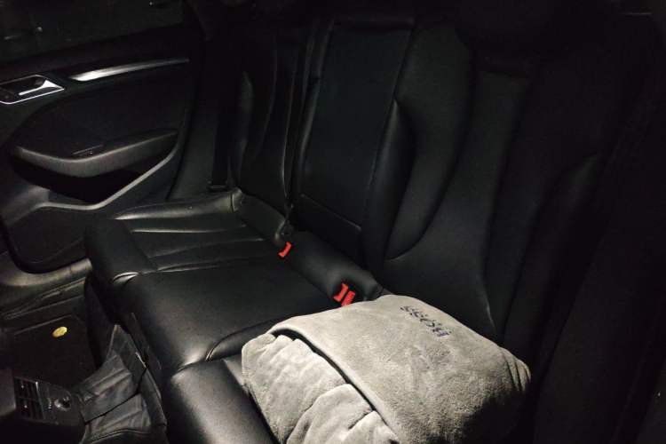 Used Audi A3 2018 30th Anniversary Edition Limousine 35 TFSI Sport Model Interior 4