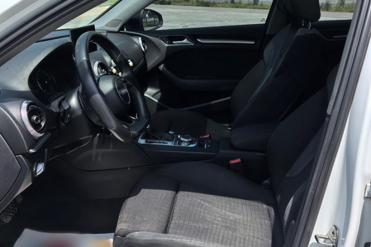 Used Audi A3 2018 30th Anniversary Edition Limousine 35 TFSI Sport Model Interior 5