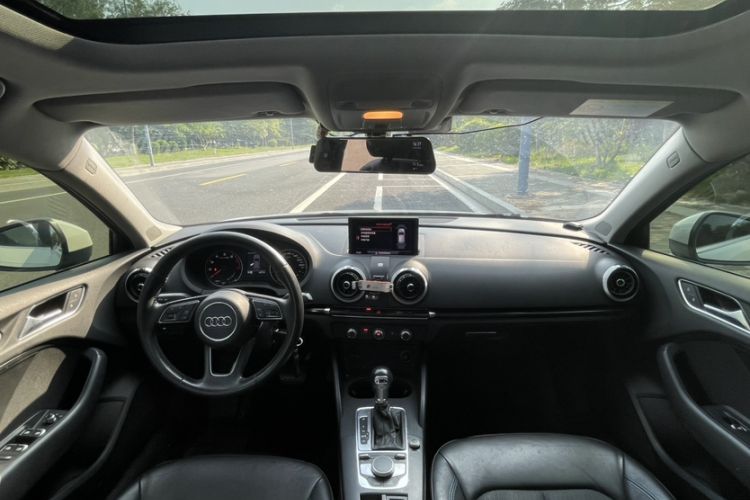 Used Audi A3 2018 30th Anniversary Edition Sportback 35 TFSI Fashion Model Interior 5