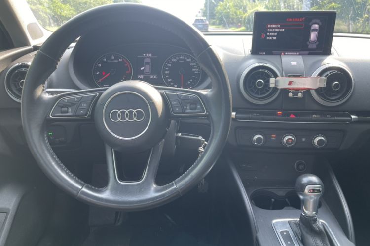 Used Audi A3 2018 30th Anniversary Edition Sportback 35 TFSI Fashion Model Interior 6