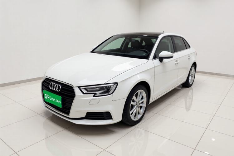 Used Audi A3 2018 30th Anniversary Edition Sportback 35 TFSI Ambition Model Guazi used car, China used car export, Used car for sale, Used cars, Cheapest cars for sale