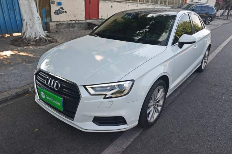 Used Audi A3 2018 30th Anniversary Edition Limousine 35 TFSI Ambition Model Guazi used car, China used car export, Used car for sale, Used cars, Cheapest cars for sale