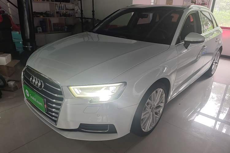 Ojetý Audi A3 2018 30th Anniversary Edition Sportback 35 TFSI Style Model Guazi used car, China used car export, Used car for sale, Used  cars, Cheapest cars for sale
