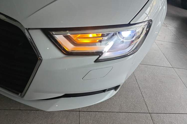 Used Audi A3 2018 30th Anniversary Edition Sportback 35 TFSI Ambition Model Left Front Headlight