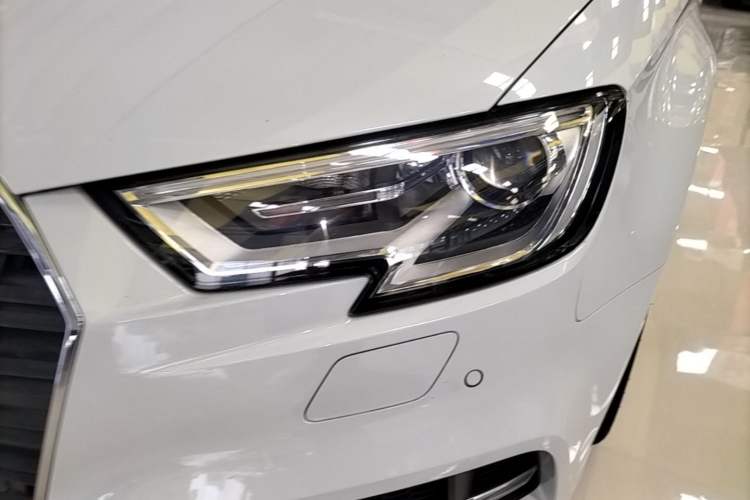 Used Audi A3 2018 30th Anniversary Edition Limousine 35 TFSI Fashion Model Left Front Headlight