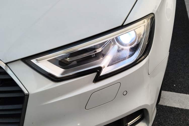 Used Audi A3 2018 30th Anniversary Edition Sportback 35 TFSI Fashion Model Left Front Headlight