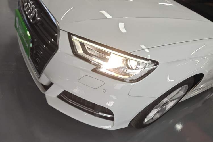 Used Audi A3 2018 30th Anniversary Edition Sportback 35 TFSI Fashion Model Left Front Headlight