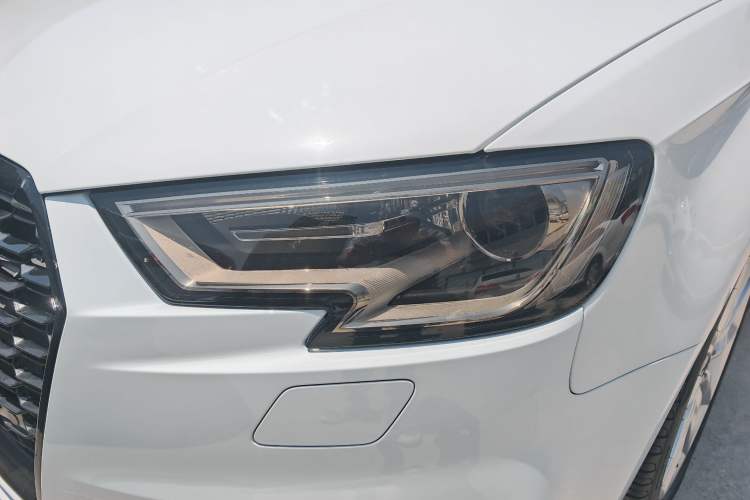Used Audi A3 2018 30th Anniversary Edition Sportback 35 TFSI Ambition Model Left Front Headlight
