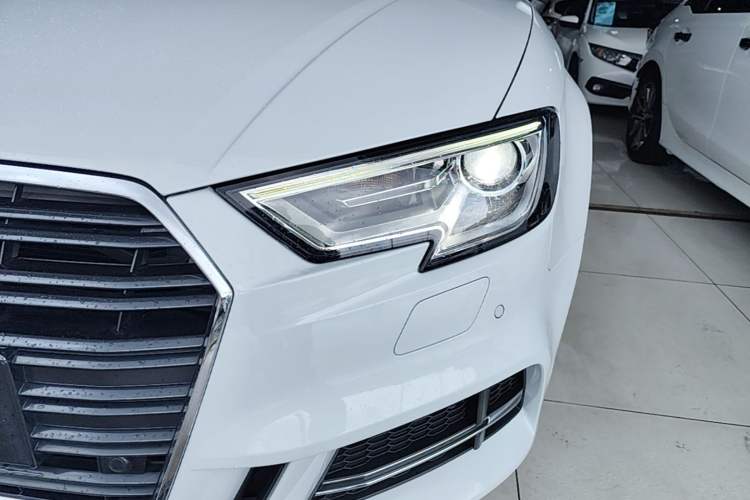 Used Audi A3 2018 30th Anniversary Edition Limousine 35 TFSI Fashion Model Left Front Headlight