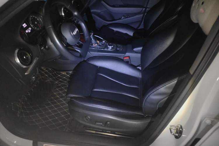 Used Audi A3 2018 30th Anniversary Edition Limousine 35 TFSI Sport Model Left Front Seat