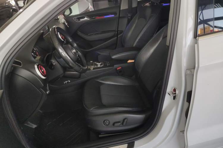 Used Audi A3 2018 30th Anniversary Edition Limousine 35 TFSI Fashion Model Left Front Seat