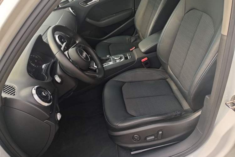 Used Audi A3 2018 30th Anniversary Edition Limousine 35 TFSI Fashion Model Left Front Seat