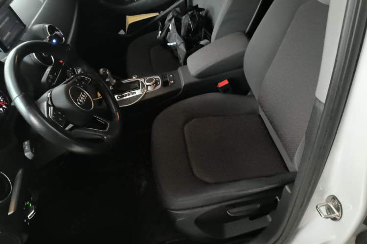 Used Audi A3 2018 30th Anniversary Edition Sportback 35 TFSI Ambition Model Left Front Seat