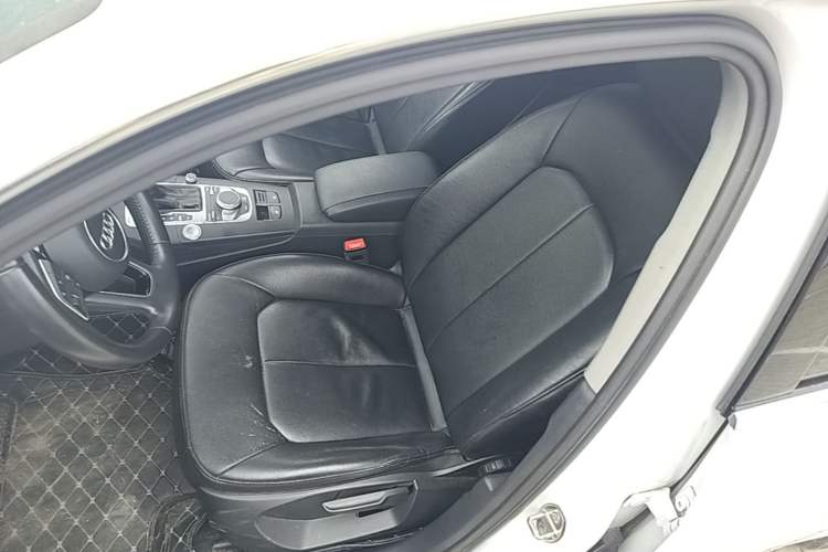 Used Audi A3 2018 30th Anniversary Edition Sportback 35 TFSI Ambition Model Left Front Seat