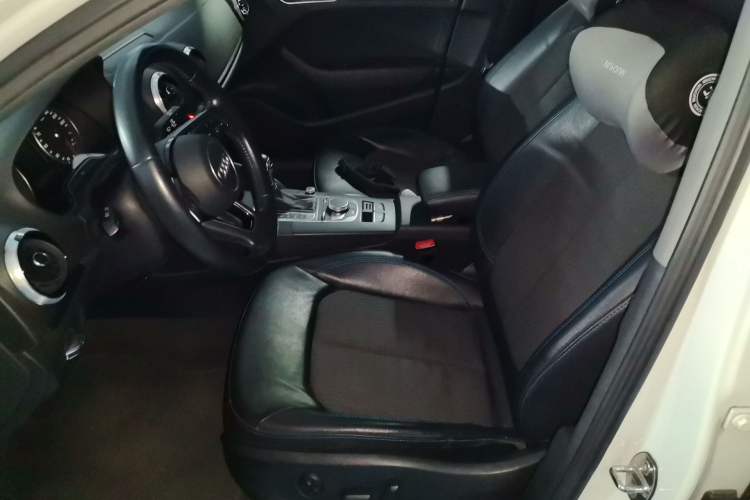Used Audi A3 2018 30th Anniversary Edition Limousine 35 TFSI Fashion Model Left Front Seat