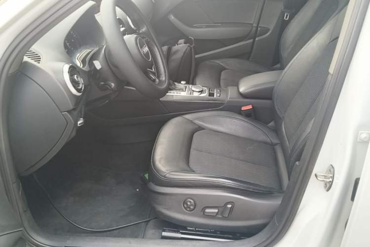 Used Audi A3 2018 30th Anniversary Edition Limousine 35 TFSI Fashion Model Left Front Seat