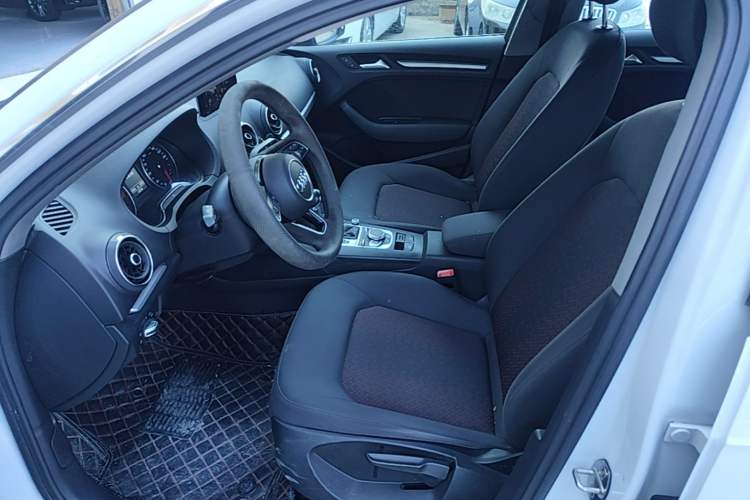 Used Audi A3 2018 30th Anniversary Edition Sportback 35 TFSI Ambition Model Left Front Seat