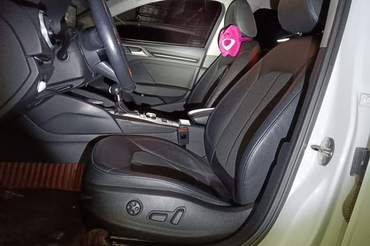 Used Audi A3 2018 30th Anniversary Edition Limousine 35 TFSI Fashion Model Left Front Seat