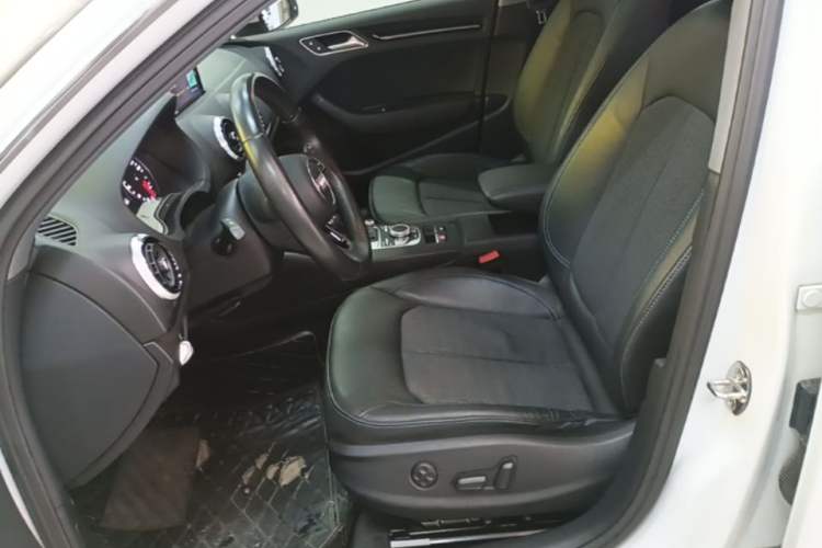 Used Audi A3 2018 30th Anniversary Edition Sportback 35 TFSI Fashion Model Left Front Seat