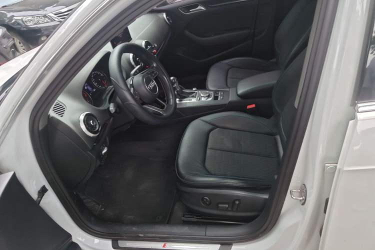 Used Audi A3 2018 30th Anniversary Edition Sportback 35 TFSI Fashion Model Left Front Seat