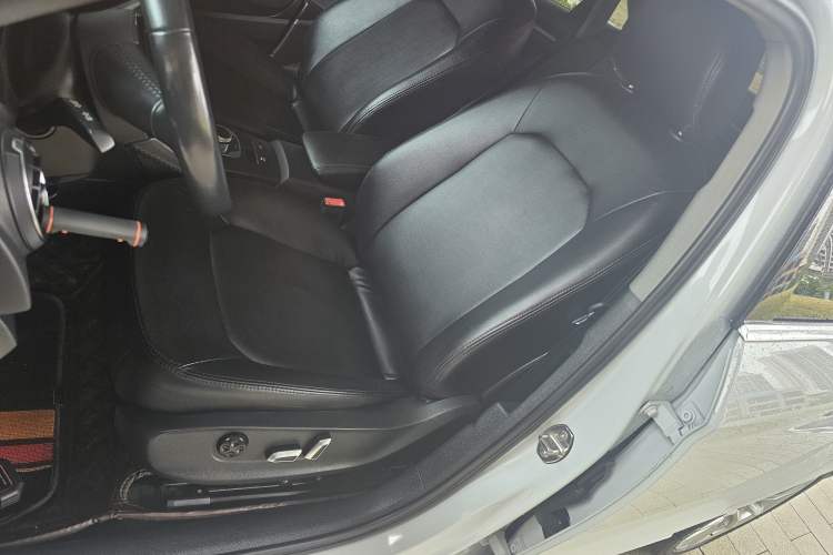 Used Audi A3 2018 30th Anniversary Edition Limousine 35 TFSI Ambition Model Left Front Seat
