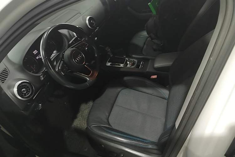 Used Audi A3 2018 30th Anniversary Edition Limousine 35 TFSI Fashion Model Left Front Seat