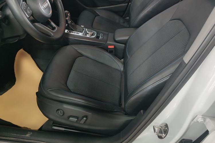 Used Audi A3 2018 30th Anniversary Edition Limousine 35 TFSI Fashion Model Left Front Seat