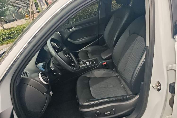 Used Audi A3 2018 30th Anniversary Edition Sportback 35 TFSI Fashion Model Left Front Seat