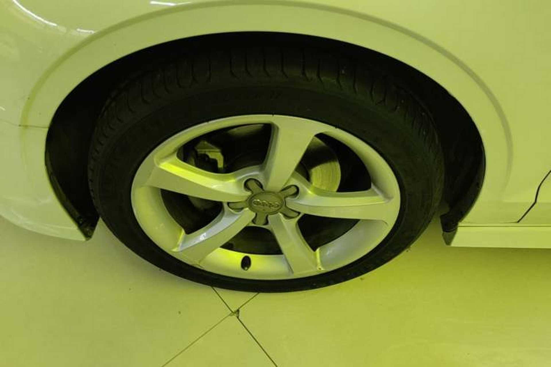 Used Audi A3 2018 30th Anniversary Edition Limousine 35 TFSI Fashion Model Left Front Wheel Hub