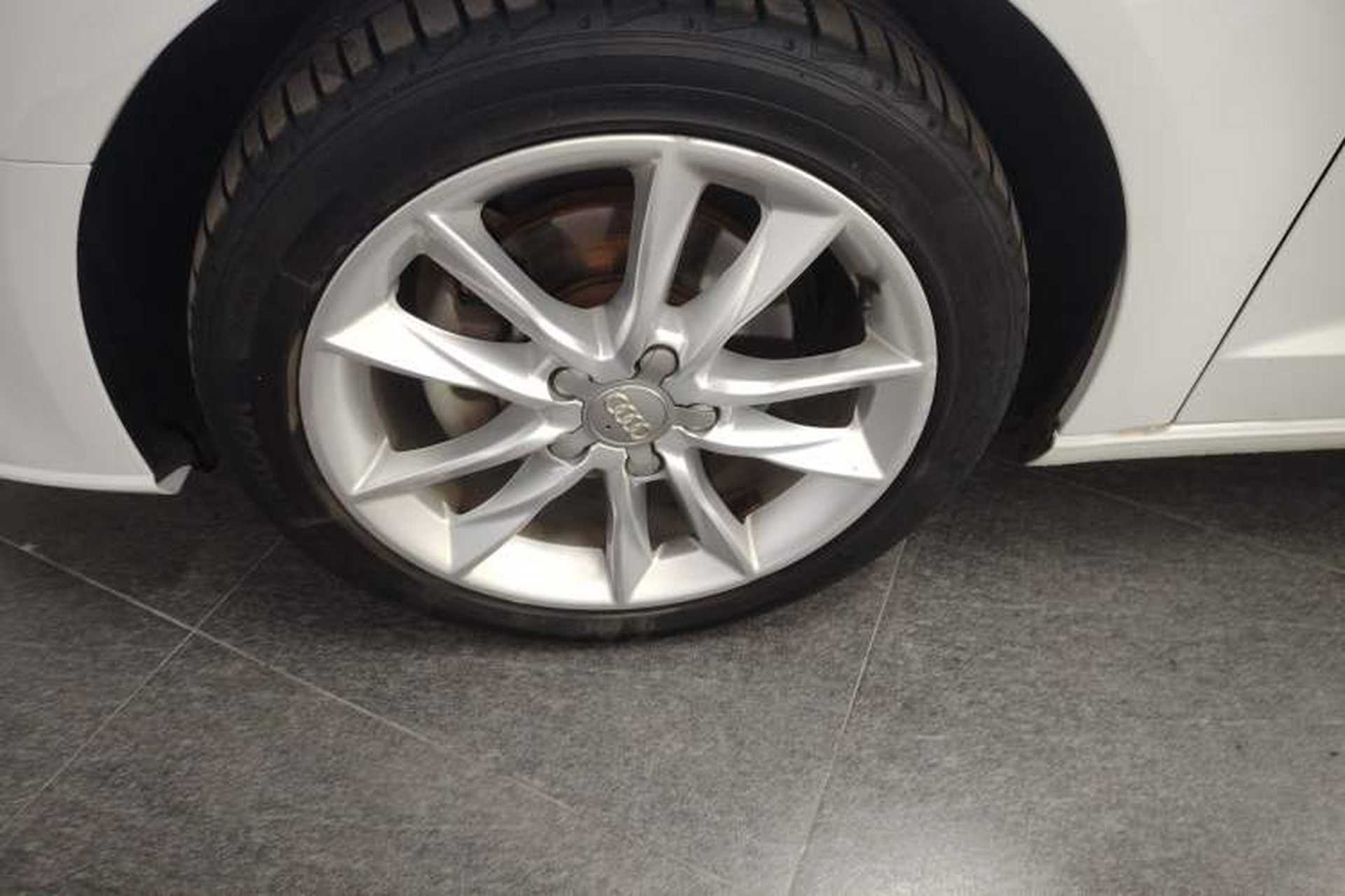 Used Audi A3 2018 30th Anniversary Edition Sportback 35 TFSI Ambition Model Left Front Wheel Hub