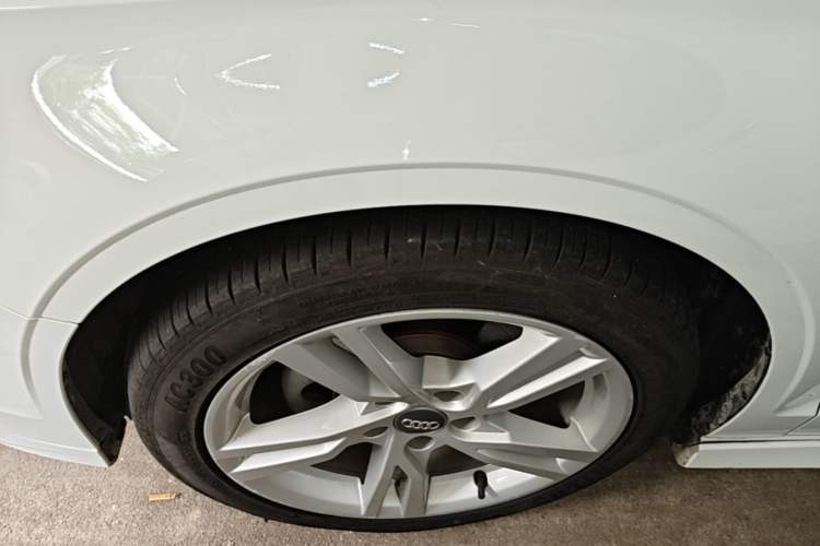 Used Audi A3 2018 30th Anniversary Edition Limousine 35 TFSI Fashion Model Left Front Wheel Hub