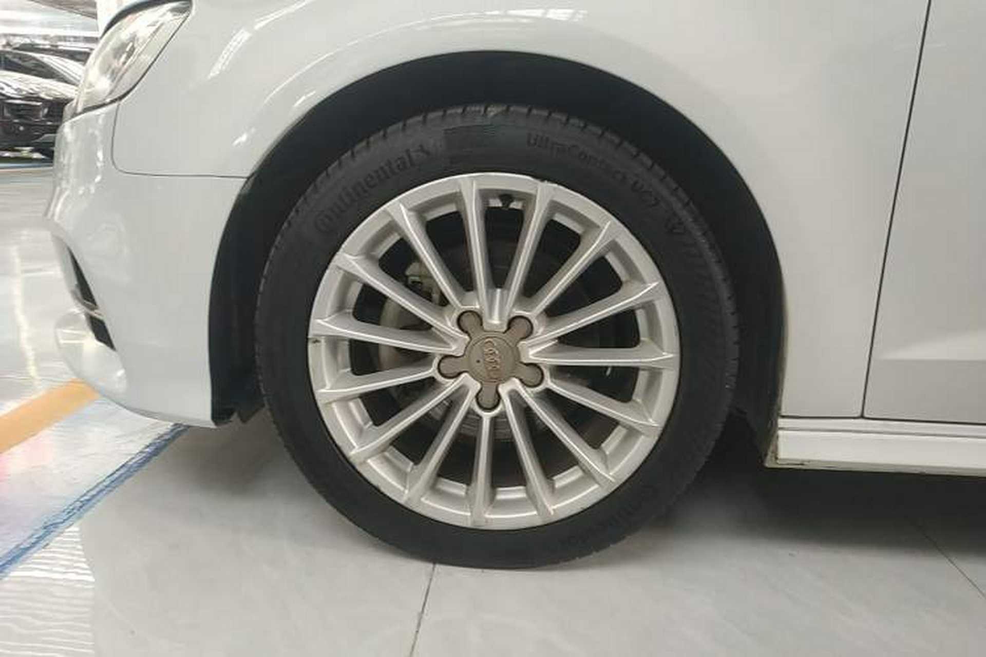 Used Audi A3 2018 30th Anniversary Edition Sportback 35 TFSI Fashion Model Left Front Wheel Hub
