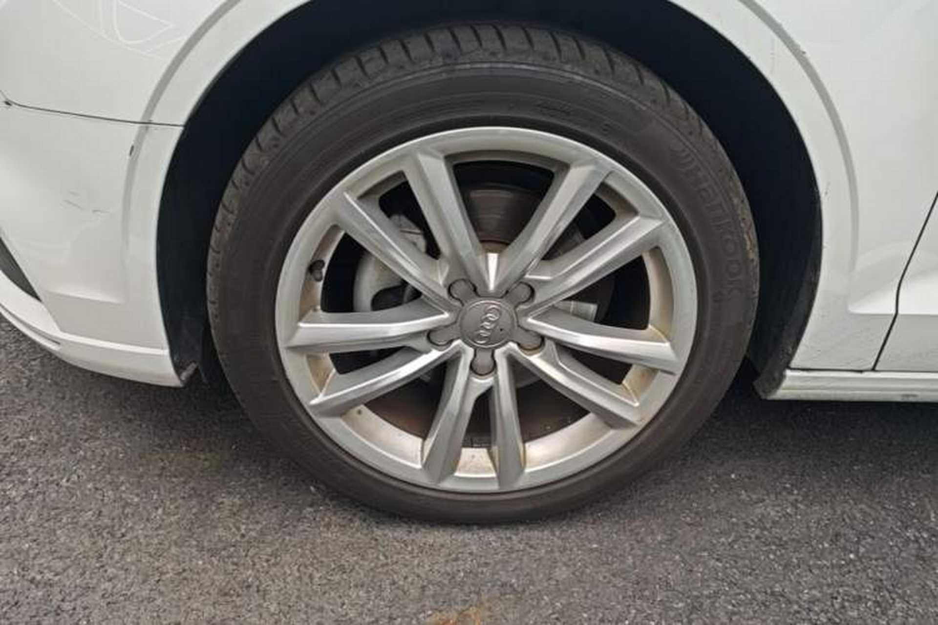 Used Audi A3 2018 30th Anniversary Edition Limousine 35 TFSI Ambition Model Left Front Wheel Hub