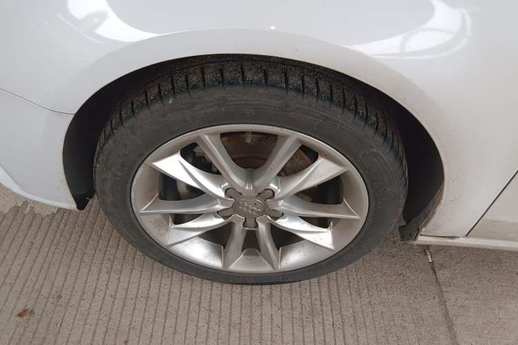 Used Audi A3 2018 30th Anniversary Edition Sportback 35 TFSI Ambition Model Left Front Wheel Hub