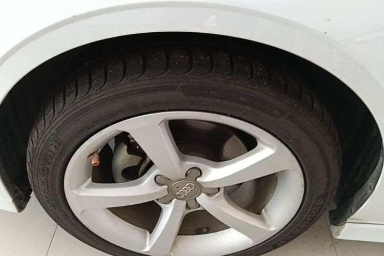 Used Audi A3 2018 30th Anniversary Edition Limousine 35 TFSI Fashion Model Left Front Wheel Hub