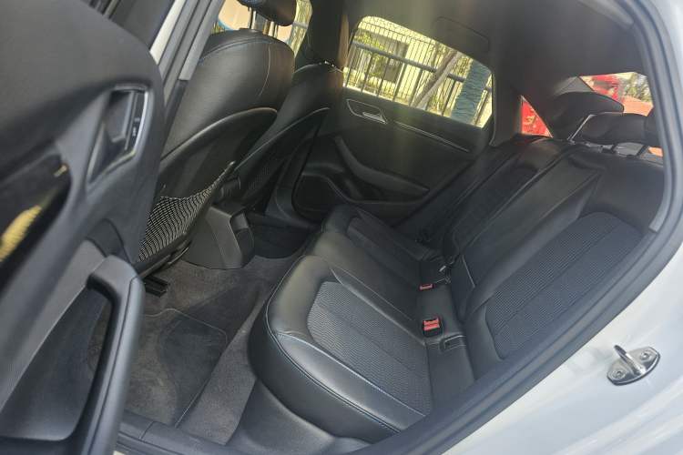 Used Audi A3 2018 30th Anniversary Edition Limousine 35 TFSI Fashion Model Left Rear Seat