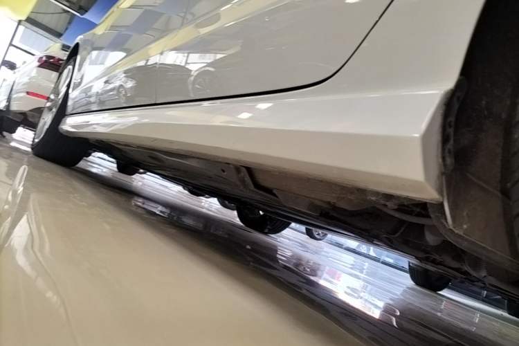 Used Audi A3 2018 30th Anniversary Edition Limousine 35 TFSI Fashion Model Left Side Sill
