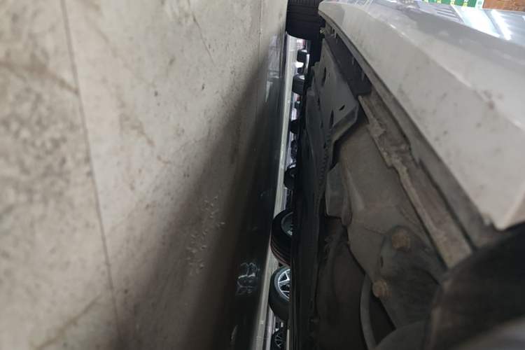 Used Audi A3 2018 30th Anniversary Edition Limousine 35 TFSI Fashion Model Left Side Sill