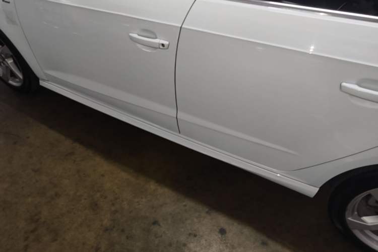 Used Audi A3 2018 30th Anniversary Edition Sportback 35 TFSI Fashion Model Left Side Sill