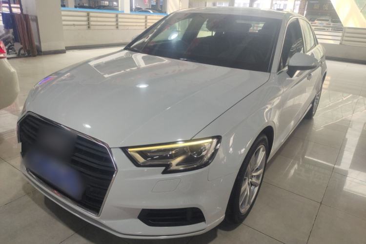 Used Audi A3 2018 30th Anniversary Edition Limousine 35 TFSI Ambition Model Guazi used car, China used car export, Used car for sale, Used cars, Cheapest cars for sale