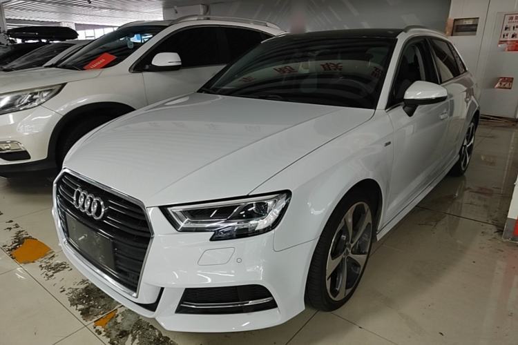 Used Audi A3 2018 30th Anniversary Edition Sportback 35 TFSI Sport Model Guazi used car, China used car export, Used car for sale, Used  cars, Cheapest cars for sale