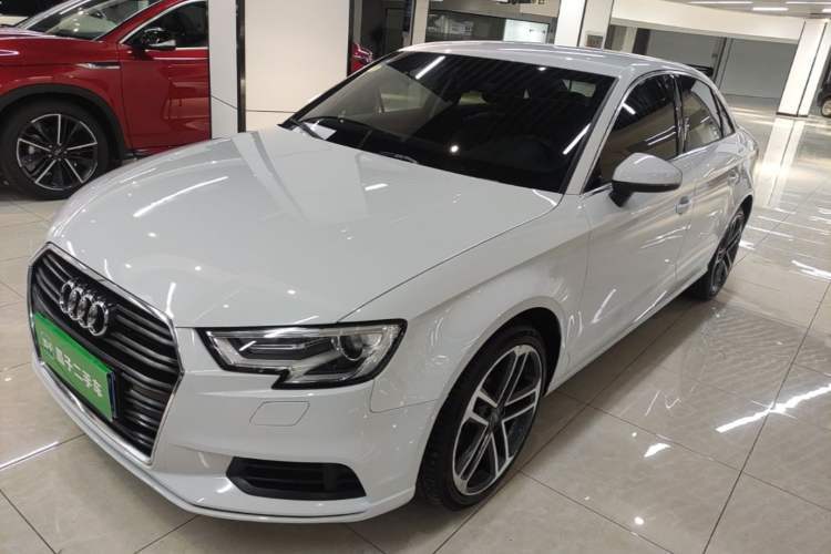 Audi A3 2018 30th Anniversary Edition Limousine 35 TFSI Ambition Model usado Guazi used car, China used car export, Used car for sale, Used cars, Cheapest cars for sale