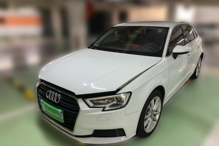 Ojetý Audi A3 2018 30th Anniversary Edition Sportback 35 TFSI Ambition Model Guazi used car, China used car export, Used car for sale, Used cars, Cheapest cars for sale