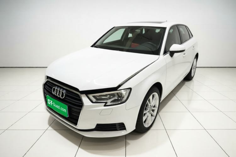 Audi A3 2018 30th Anniversary Edition Sportback 35 TFSI Ambition Model usado Guazi used car, China used car export, Used car for sale, Used cars, Cheapest cars for sale