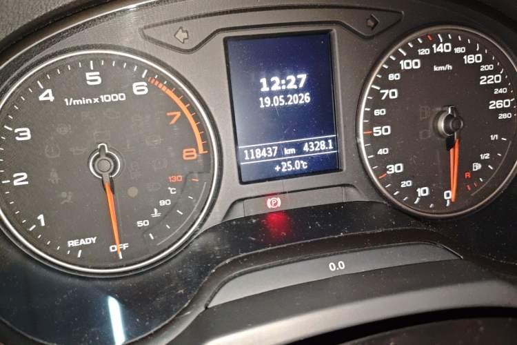 Used Audi A3 2018 30th Anniversary Edition Limousine 35 TFSI Fashion Model Odometer Close Up