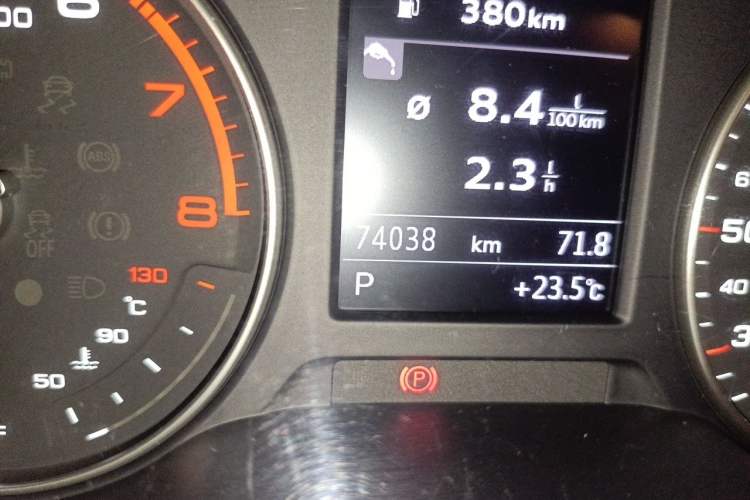 Used Audi A3 2018 30th Anniversary Edition Limousine 35 TFSI Ambition Model Odometer Close Up
