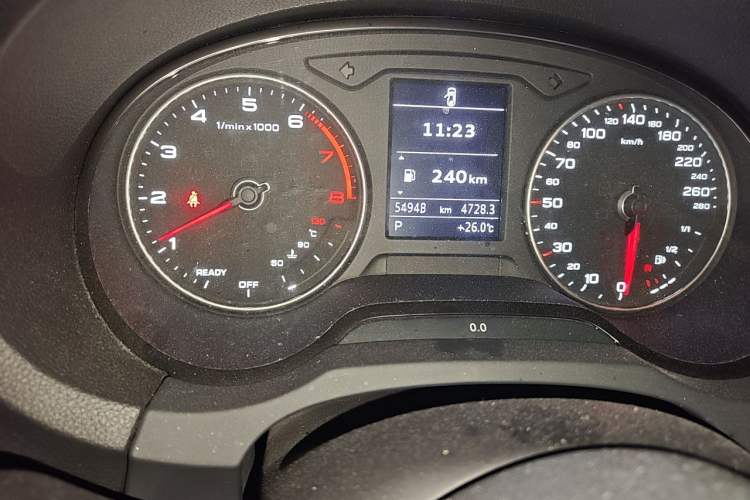 Used Audi A3 2018 30th Anniversary Edition Limousine 35 TFSI Fashion Model Odometer Close Up